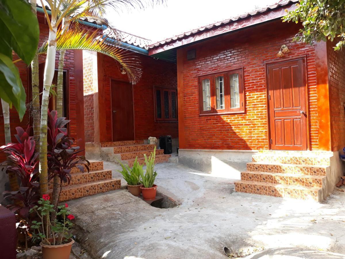 Muang Phônsavan Kongkeo Guesthouse מראה חיצוני תמונה