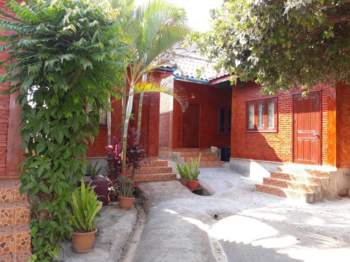 Muang Phônsavan Kongkeo Guesthouse מראה חיצוני תמונה